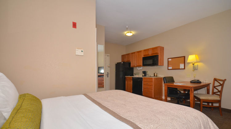 Candlewood Suites Clarksville Suite