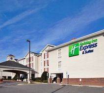 Holiday Inn Express Hotel & Suites Exterior