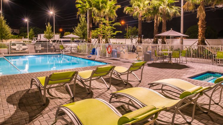 Holiday Inn Express/Suites Seminole Area Pool