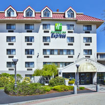 Holiday Inn Express Boston-Waltham