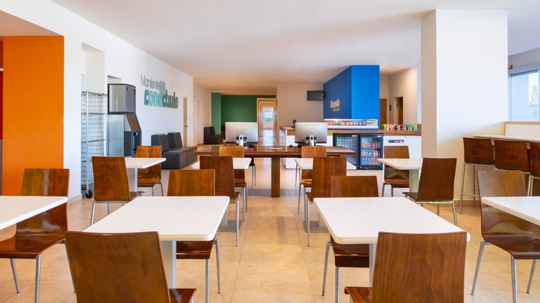 <b>One Puerto Vallarta Aeropuerto Restaurant</b>. Images powered by <a href="https://www.leonardoworldwide.com/" title="Leonardo Worldwide" target="_blank">Leonardo</a>.