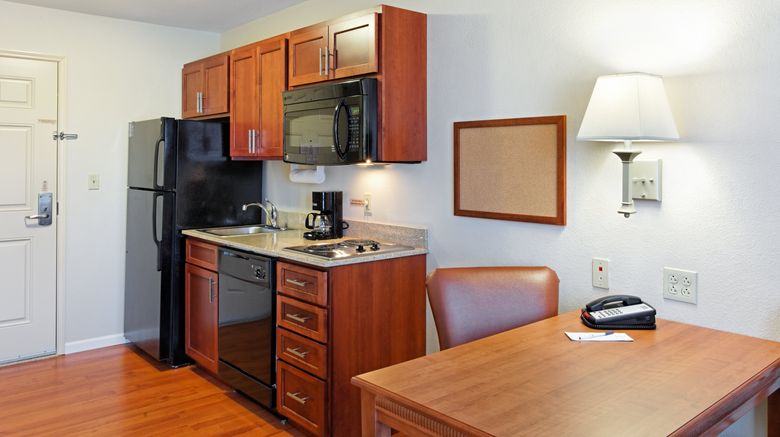<b>Candlewood Suites Cape Girardeau Suite</b>. Images powered by <a href="https://www.leonardoworldwide.com/" title="Leonardo Worldwide" target="_blank">Leonardo</a>.