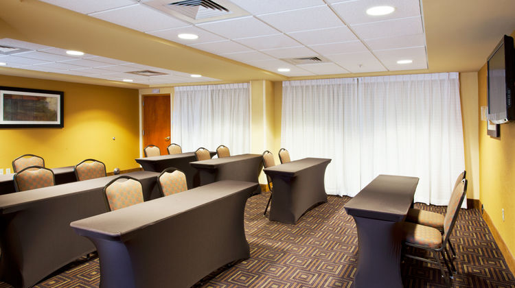 Holiday Inn Express & Suites FLL Arpt W Meeting
