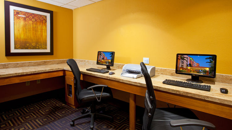 Holiday Inn Express & Suites FLL Arpt W Other
