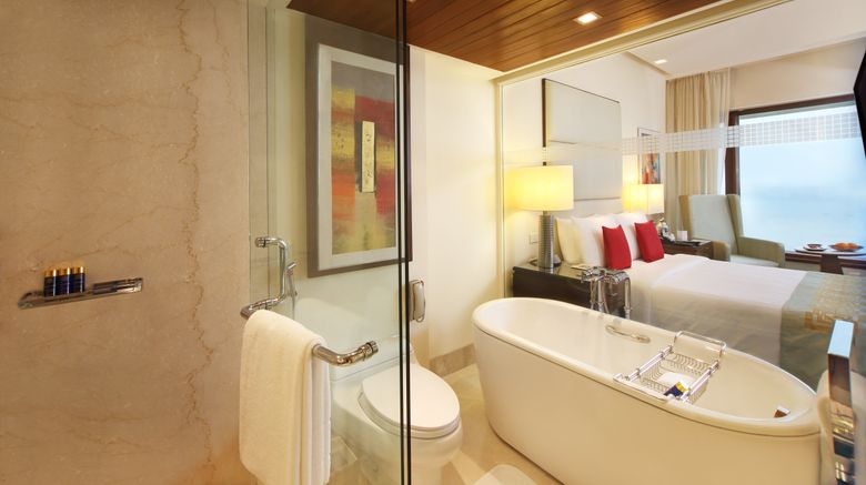 <b>The Oberoi Mumbai Room</b>. Images powered by <a href=https://www.travelagewest.com/Hotels/Mumbai/