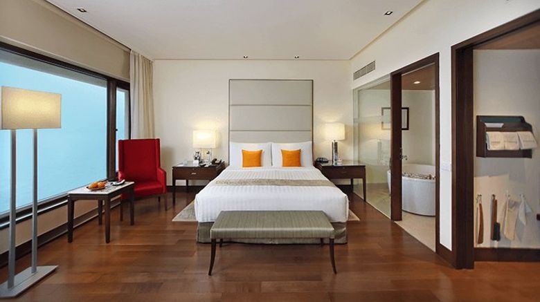 <b>The Oberoi Mumbai Suite</b>. Images powered by <a href=https://www.travelagewest.com/Hotels/Mumbai/