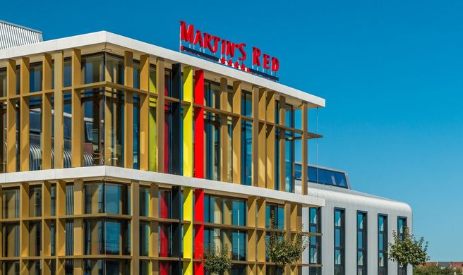 Martin's Red Hotel Exterior