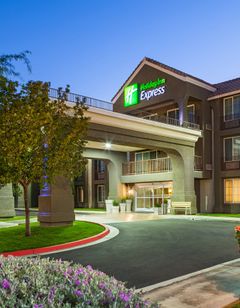 Holiday Inn Express Lancaster