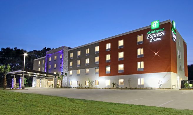 Holiday Inn Express/Suites Columbus N Exterior