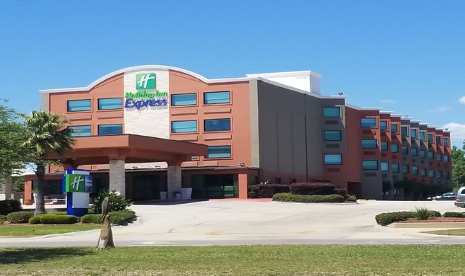 Holiday Inn Express Biloxi-Beach Blvd Exterior