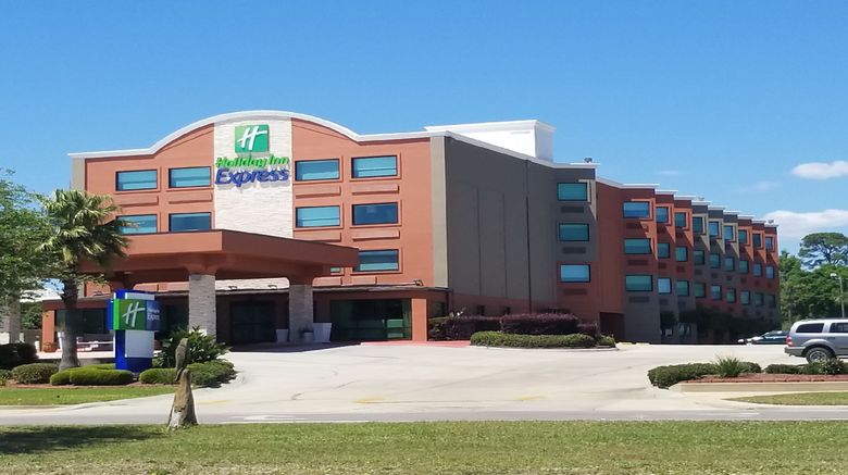 Holiday Inn Express Biloxi-Beach Blvd Exterior. Images powered by <a href="https://www.leonardoworldwide.com" target="_blank" rel="noopener">Leonardo</a>.
