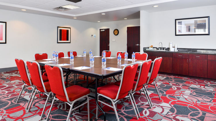 Holiday Inn Express Finger Lakes Meeting