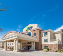 Holiday Inn Express Hotel & Suites Exterior