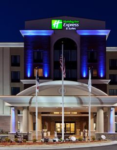 Holiday Inn Express Hotel & Suites