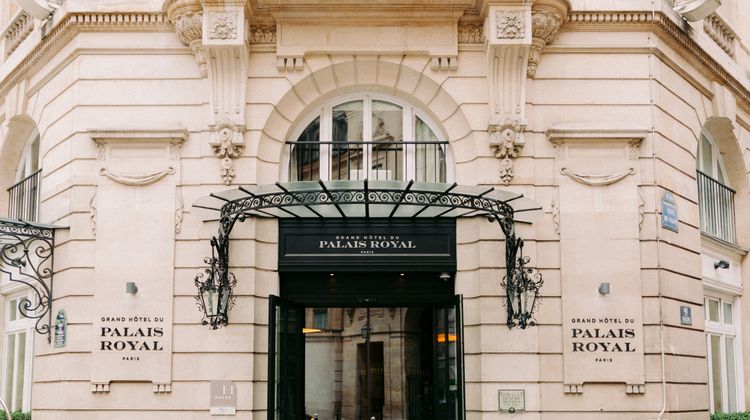 Grand Hotel du Palais Royal Exterior