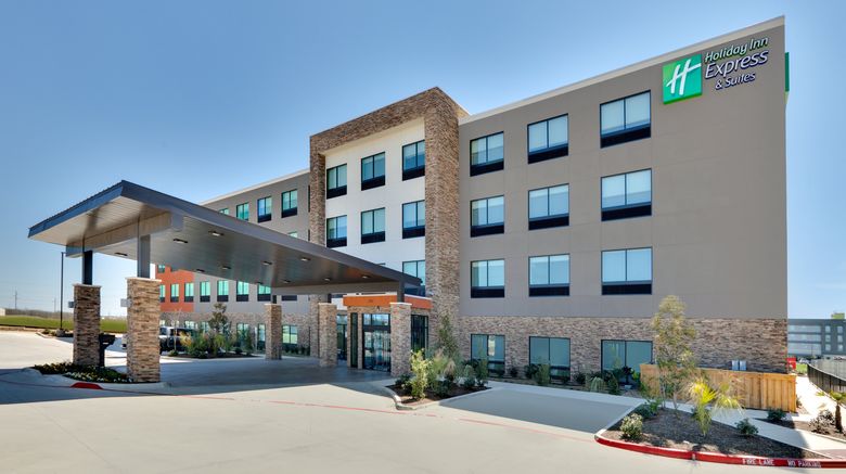 Holiday Inn Express Fort Worth-Northlake Exterior. Images powered by <a href="https://www.leonardoworldwide.com" target="_blank" rel="noopener">Leonardo</a>.