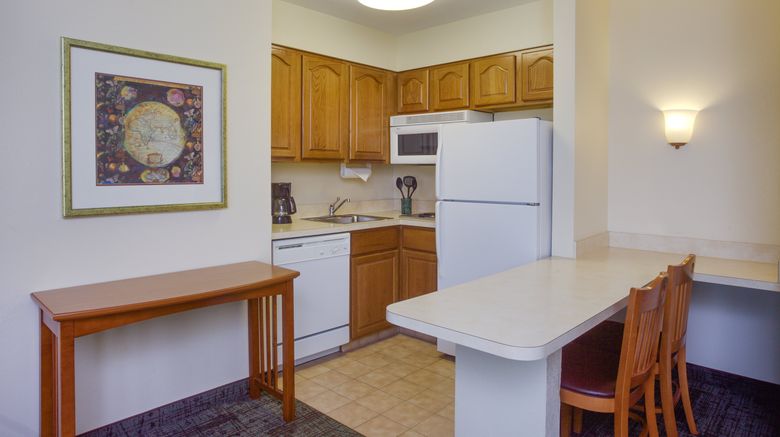 <b>Staybridge Suites Suite</b>. Images powered by <a href="https://www.leonardoworldwide.com/" title="Leonardo Worldwide" target="_blank">Leonardo</a>.
