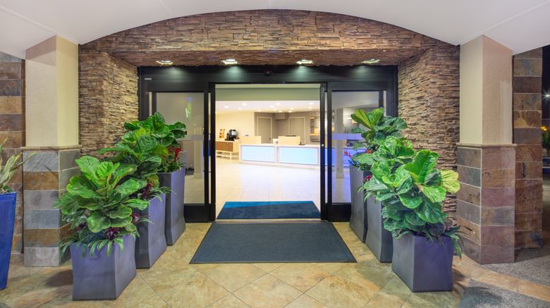 <b>Holiday Inn Express San Diego Exterior</b>. Images powered by <a href="https://www.leonardoworldwide.com/" title="Leonardo Worldwide" target="_blank">Leonardo</a>.