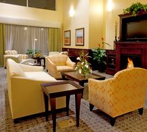 Holiday Inn Express Hotel & Suites Lobby
