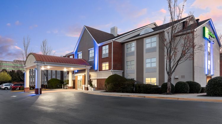 Holiday Inn Express Alpharetta-Roswell Exterior