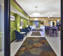 Holiday Inn Express Exterior
