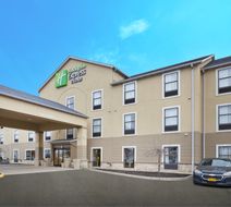 Holiday Inn Express Exterior
