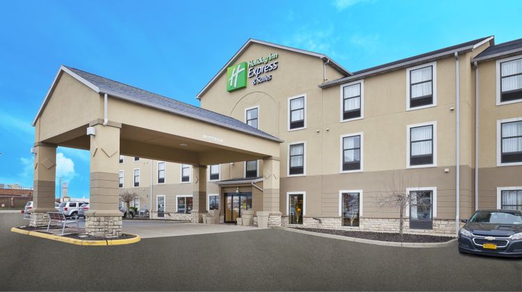 Holiday Inn Express Exterior