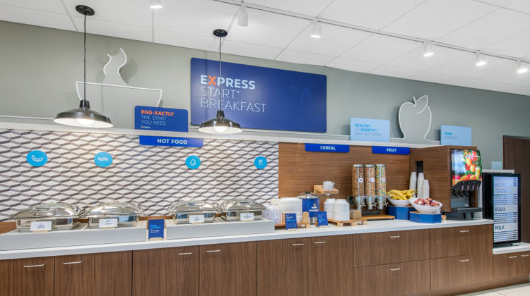 Holiday Inn Express & Suites Ruskin Restaurant