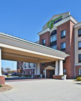 Holiday Inn Express Hotel & Suites