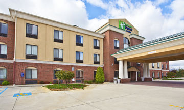 Holiday Inn Express Hotel & Suites