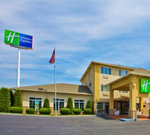 Holiday Inn Express Exterior