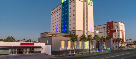 Holiday Inn Express/Suites Ciudad Obrego Exterior