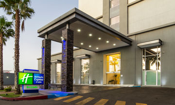 Holiday Inn Express/Suites Ciudad Obrego