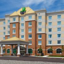 Holiday Inn Express & Suites Bowmanville