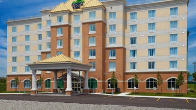 Holiday Inn Express & Suites Bowmanville