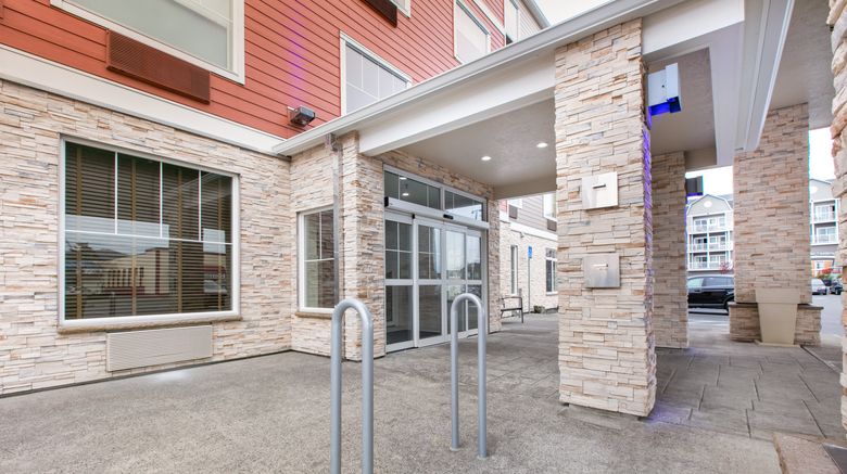 <b>Holiday Inn Express Seaside Conv Center Exterior</b>. Images powered by <a href="https://www.leonardoworldwide.com/" title="Leonardo Worldwide" target="_blank">Leonardo</a>.
