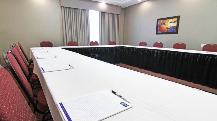 Holiday Inn Express & Suites NW Meeting