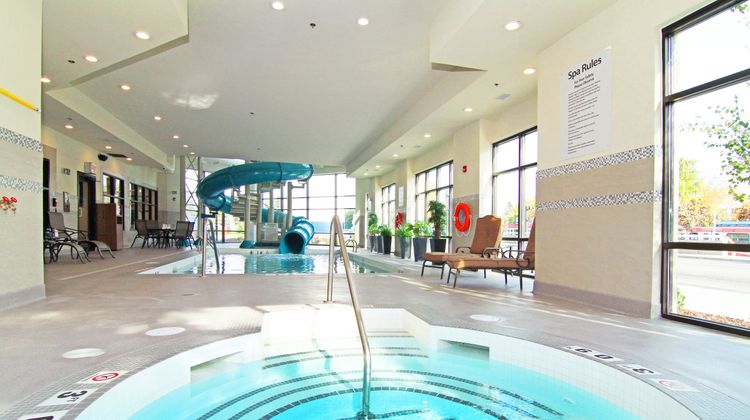 Holiday Inn Express & Suites NW Pool