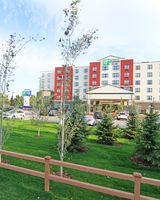 Holiday Inn Express & Suites NW
