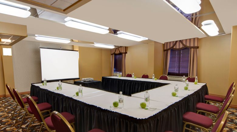 <b>Holiday Inn Calgary Airport Meeting</b>. Images powered by <a href="https://www.leonardoworldwide.com/" title="Leonardo Worldwide" target="_blank">Leonardo</a>.