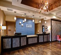 Holiday Inn Express & Suites Wichita Lobby