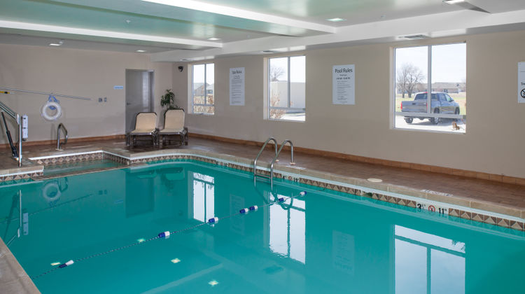 Holiday Inn Express & Suites Wichita Pool
