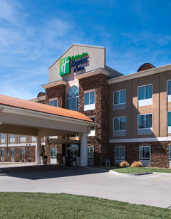 Holiday Inn Express & Suites Wichita