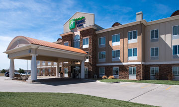 Holiday Inn Express & Suites Wichita