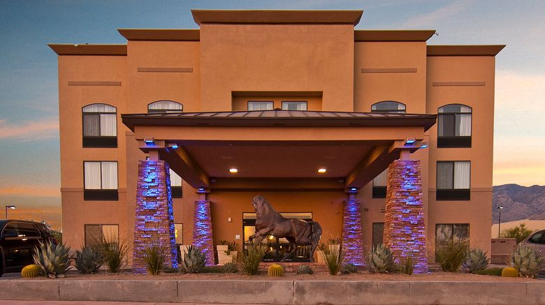 <b>Holiday Inn Express & Suites Oro Valley Exterior</b>. Images powered by <a href="https://www.leonardoworldwide.com/" title="Leonardo Worldwide" target="_blank">Leonardo</a>.