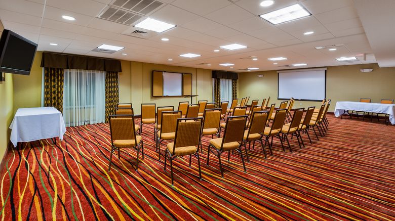 <b>Holiday Inn Express Suites Salina Meeting</b>. Images powered by <a href="https://www.leonardoworldwide.com/" title="Leonardo Worldwide" target="_blank">Leonardo</a>.