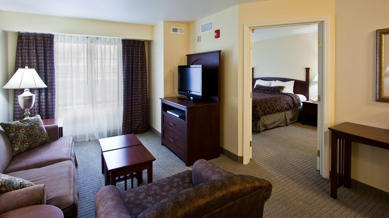 <b>Staybridge Suites Lansing-Okemos Room</b>. Images powered by <a href="https://www.leonardoworldwide.com/" title="Leonardo Worldwide" target="_blank">Leonardo</a>.