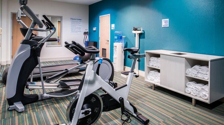 Holiday Inn Express Anderson Rd/Veterans Health Club