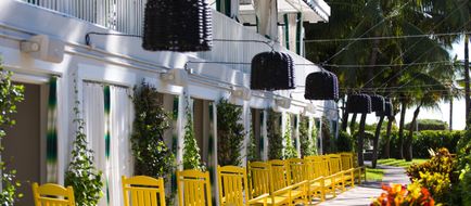 Kimpton Surfcomber Hotel Exterior