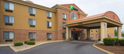 Holiday Inn Express Charles Town Exterior